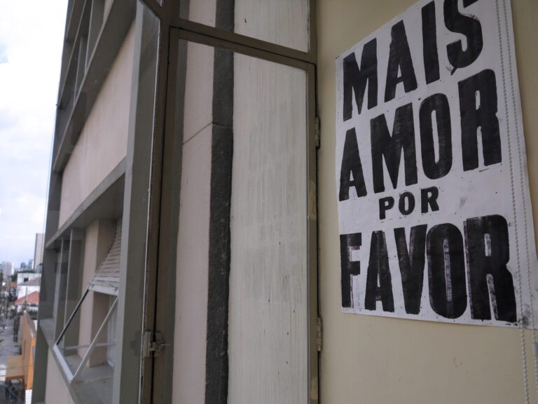 Uma paixão que coloca todos em risco
