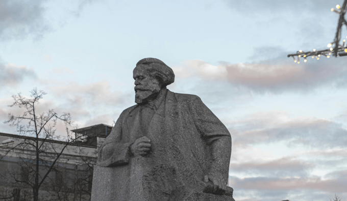 Os mistérios de Marx – no seu aniversário